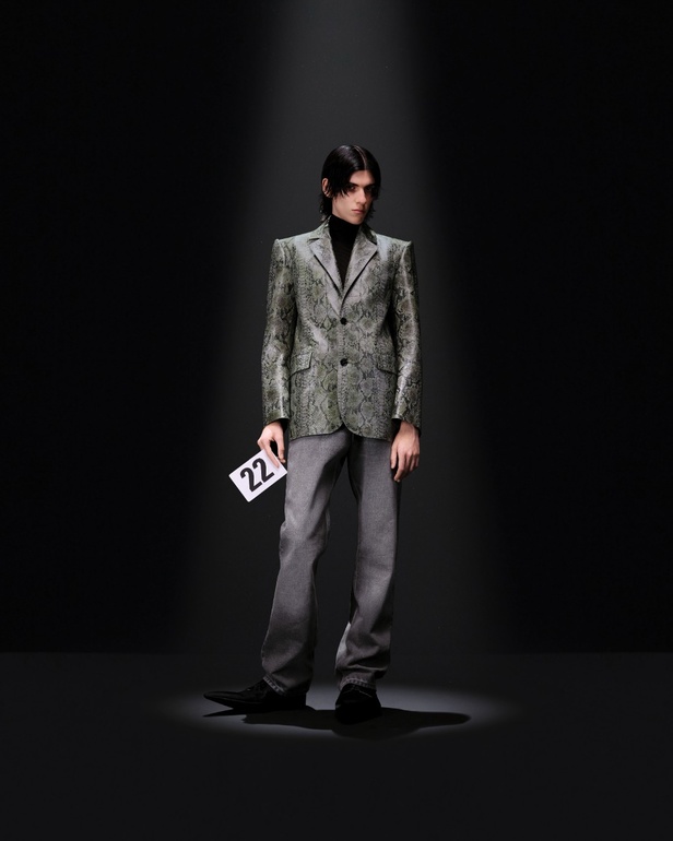 مجموعة Balenciaga لموسم خريف 2024