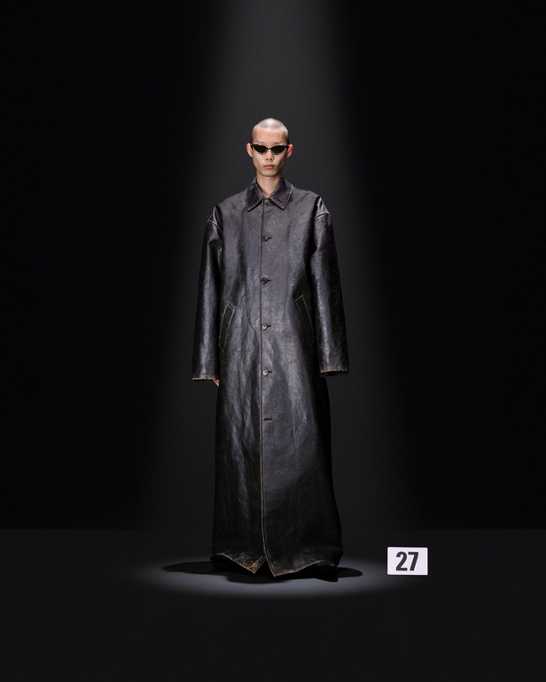 مجموعة Balenciaga لموسم خريف 2024