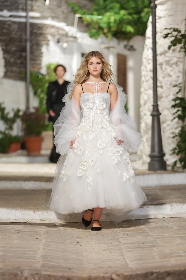 عرض دولتشي غابانا Alta Moda يحتفل بالحرف الأصلية لمدينة بوليا