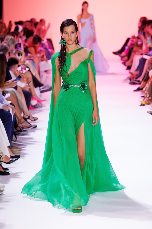 مجموعة جورج حبيقة للأزياء الراقية لخريف 2023... احتفال للحواس يوقظ حلماً ملوناً يزيّنه أمل بمستقبل مُشرق