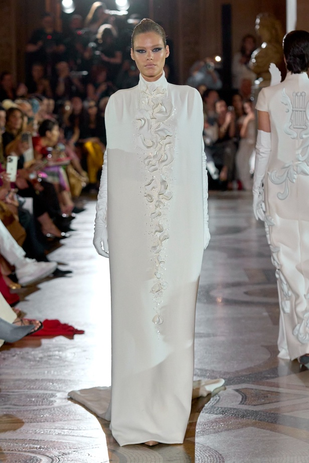 مجموعة Stéphane Rolland لخريف وشتاء 2024 تكرّم ماريا كالاس 