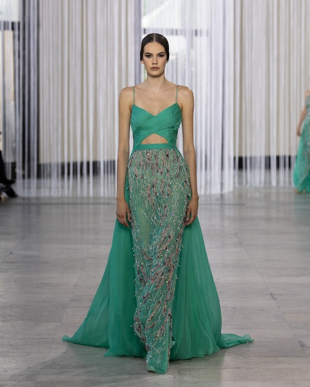 مجموعة طوني ورد للأزياء الراقية ترسم صورة فاخرة تخترق البشرة وتتسلل إلى الروح من خلال الفن والتكنولوجيا والاستدامة