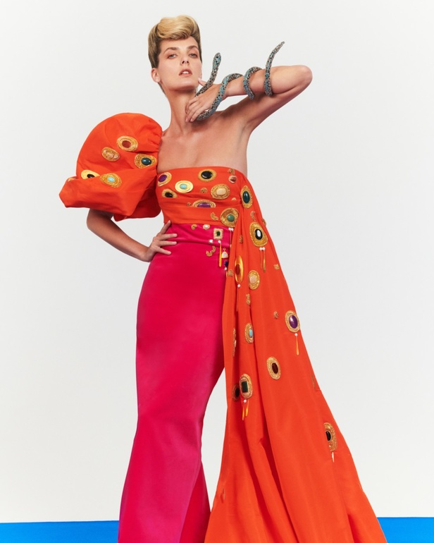 قزي وأوسطا يقدمان مجموعة "الربيع المقدس" لخريف وشتاء 2023-2024 للأزياء الراقية