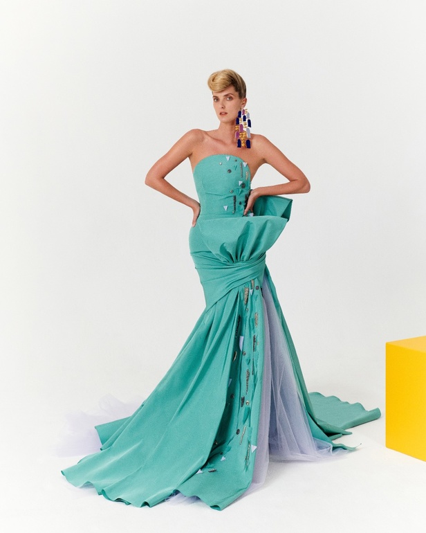 قزي وأوسطا يقدمان مجموعة "الربيع المقدس" لخريف وشتاء 2023-2024 للأزياء الراقية