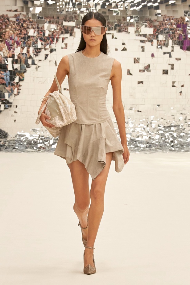 مجموعة Acne Studio لربيع وصيف 2024