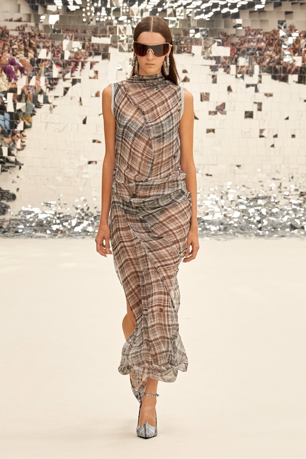 مجموعة Acne Studio لربيع وصيف 2024