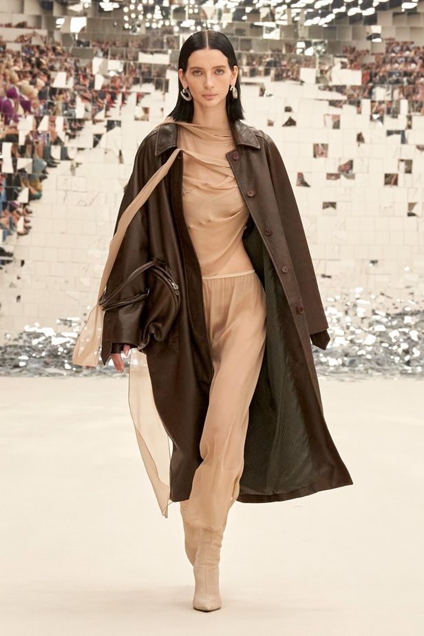 مجموعة Acne Studio لربيع وصيف 2024