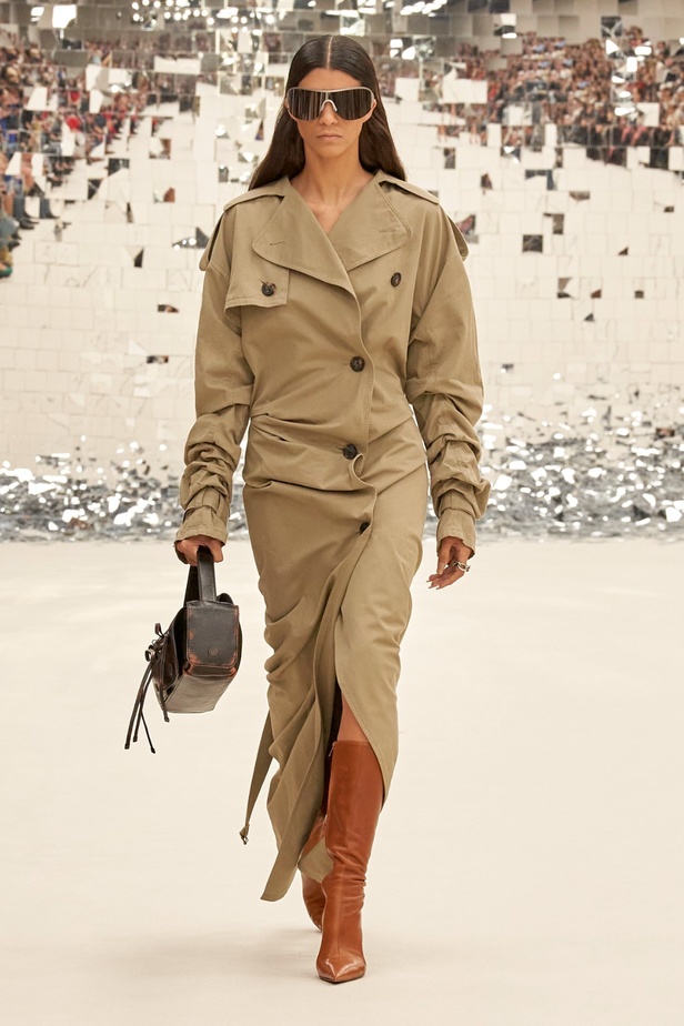 مجموعة Acne Studio لربيع وصيف 2024