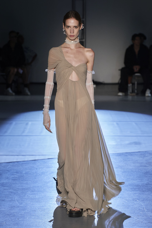 راقصة الباليه.. مصدر الوحي الأساسي لدار ADEAM في نيويورك