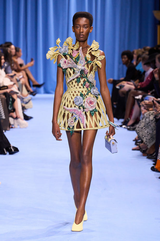 مجموعة Balmain لموسم ربيع وصيف 2024