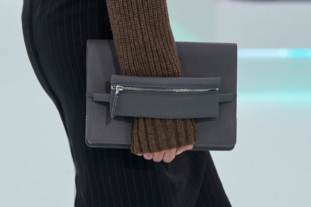 CorpCore: علامة BOSS تعيد إحياء إرثها العريق مع عرض أزياء خريف وشتاء 2023 