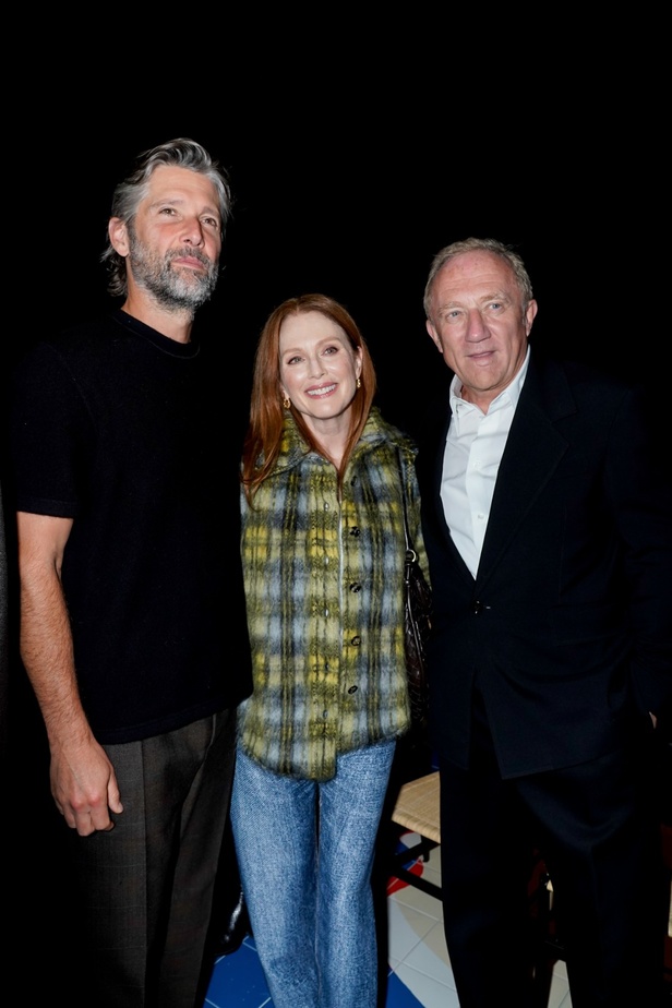 مجموعة Bottega Veneta لربيع وصيف 2024 تأخذنا برحلة حول العالم بتصاميمها الساحرة