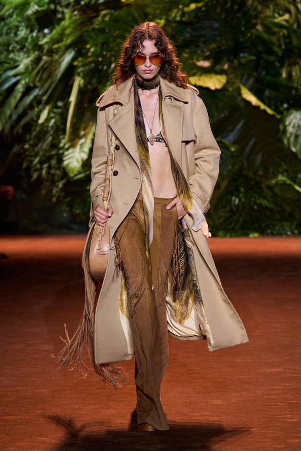 مجموعة Roberto Cavalli لربيع وصيف 2024