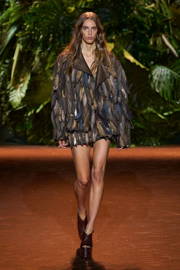 مجموعة Roberto Cavalli لربيع وصيف 2024