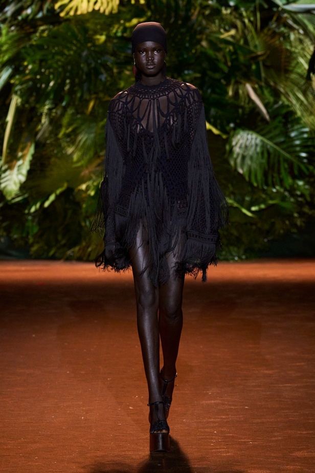 مجموعة Roberto Cavalli لربيع وصيف 2024