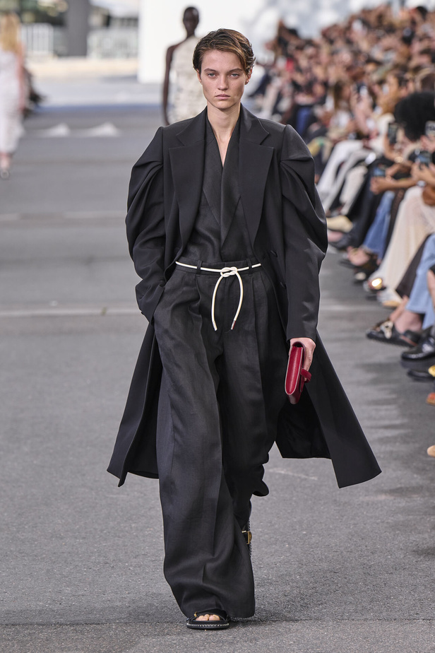 عرض Chloe لصيف 2024