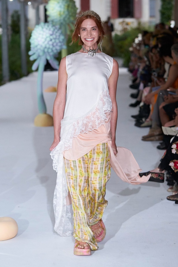 مجموعة Collina Strada لربيع وصيف 2024