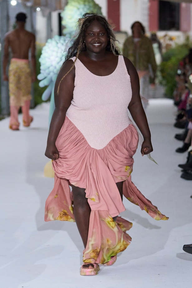 مجموعة Collina Strada لربيع وصيف 2024