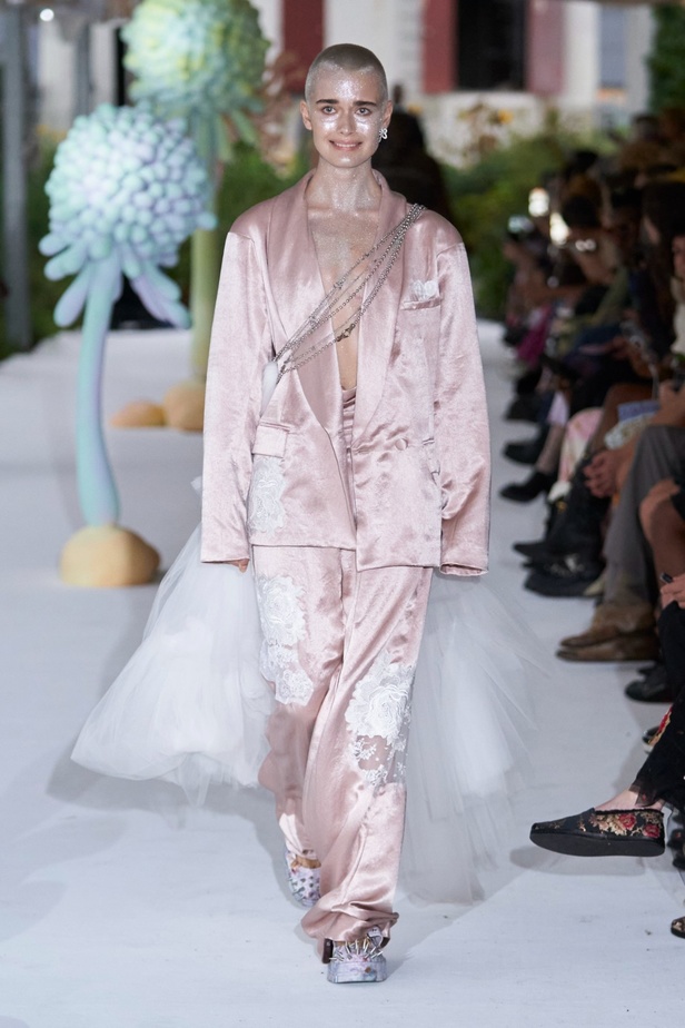 مجموعة Collina Strada لربيع وصيف 2024