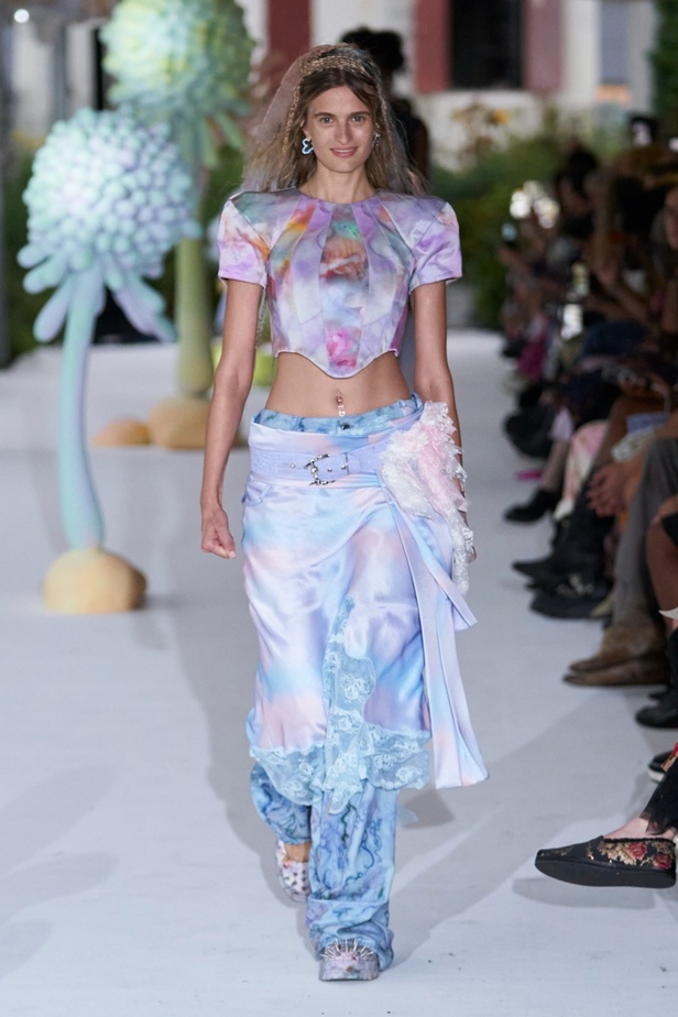 مجموعة Collina Strada لربيع وصيف 2024