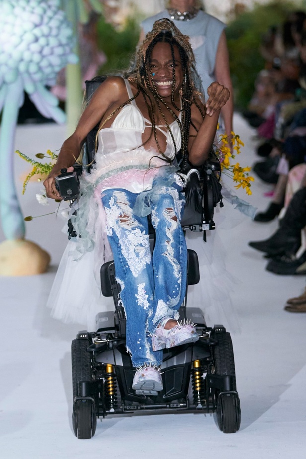 مجموعة Collina Strada لربيع وصيف 2024