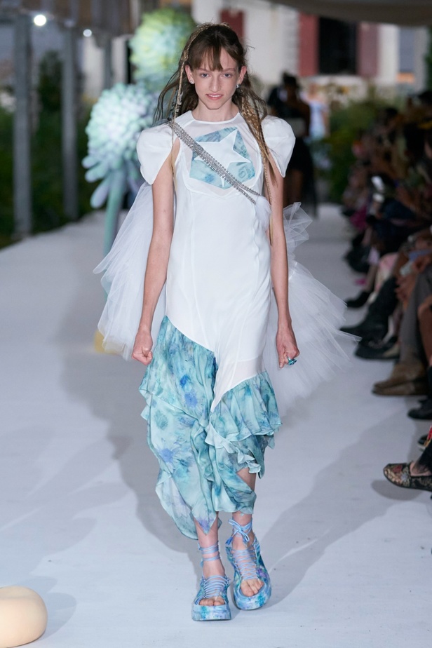 مجموعة Collina Strada لربيع وصيف 2024