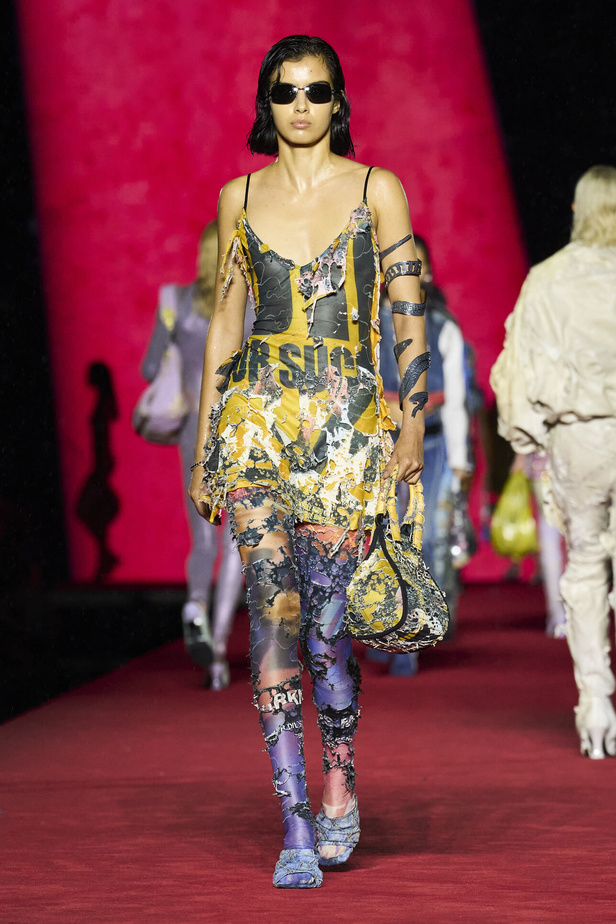 الأناقة الشبابية وأقمشة الجينز تحيي عرض Diesel لموسم ربيع وصيف 2024