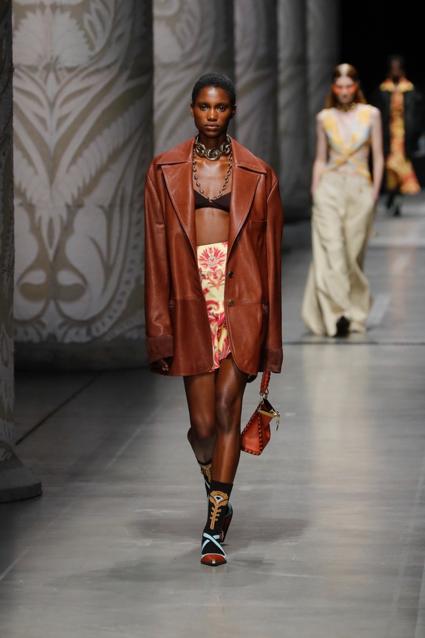 مجموعة Etro لربيع وصيف 2024