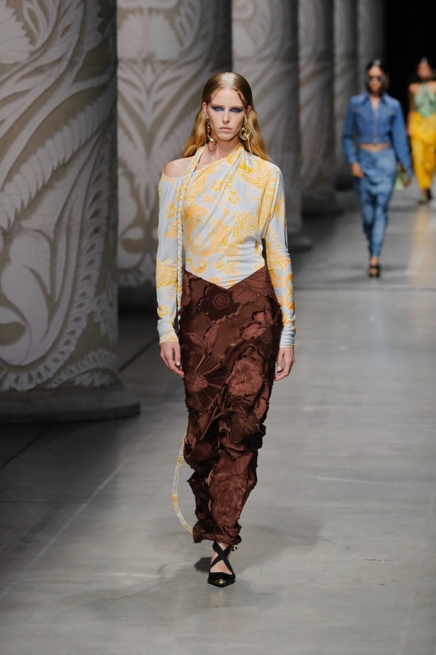 مجموعة Etro لربيع وصيف 2024