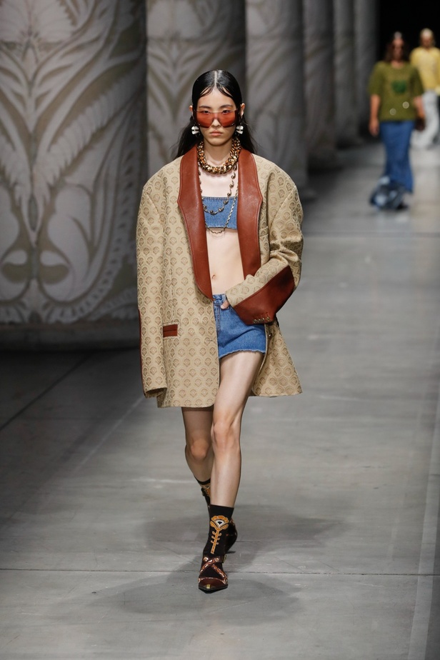 مجموعة Etro لربيع وصيف 2024