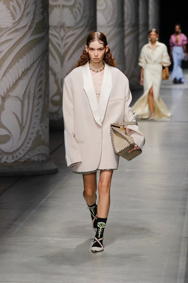 مجموعة Etro لربيع وصيف 2024