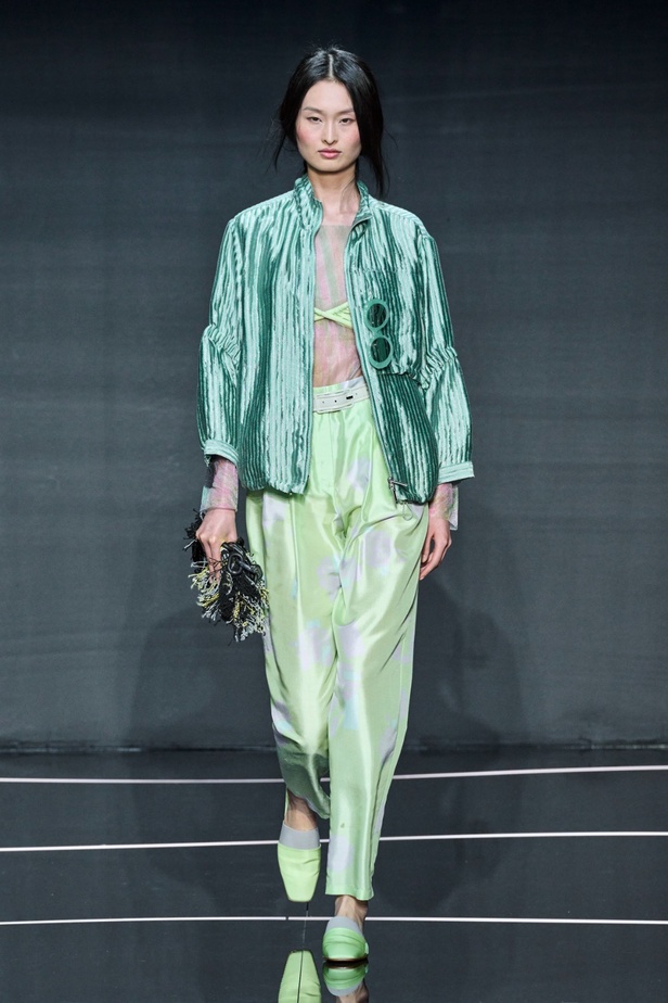 مجموعة Emporio Armani لربيع وصيف 2024 