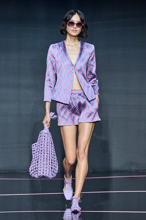 مجموعة Emporio Armani لربيع وصيف 2024 