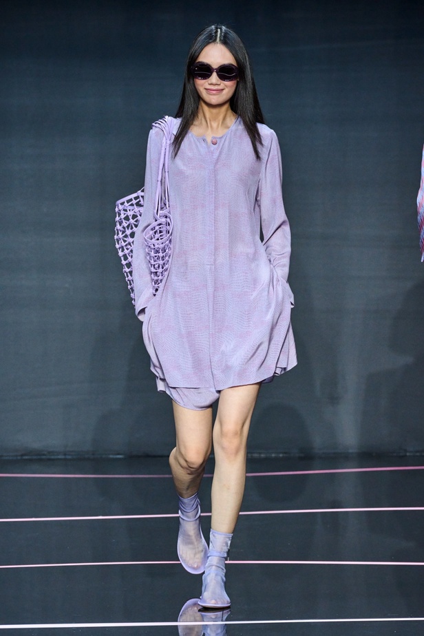 مجموعة Emporio Armani لربيع وصيف 2024 