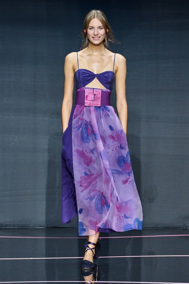 مجموعة Emporio Armani لربيع وصيف 2024 