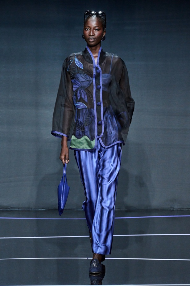 مجموعة Emporio Armani لربيع وصيف 2024 