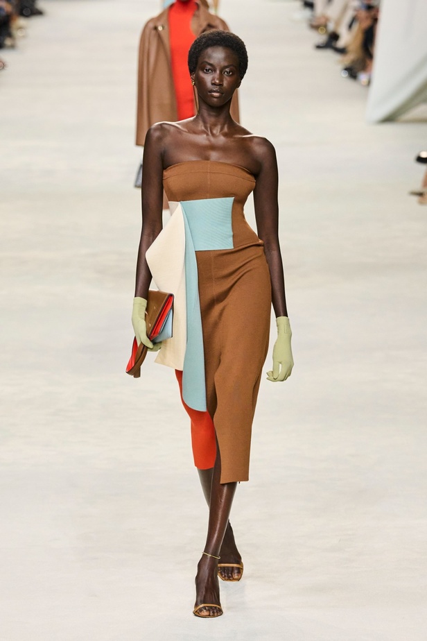 مجموعة Fendi لربيع وصيف 2024