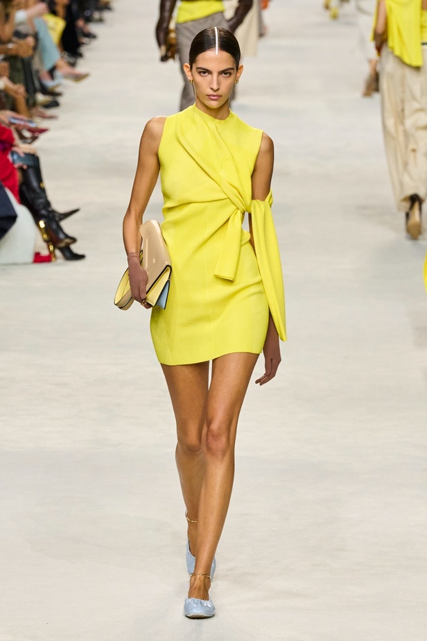 مجموعة Fendi لربيع وصيف 2024