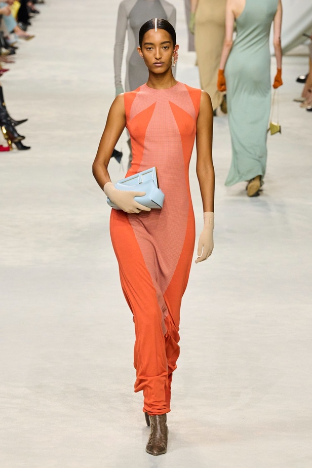 مجموعة Fendi لربيع وصيف 2024