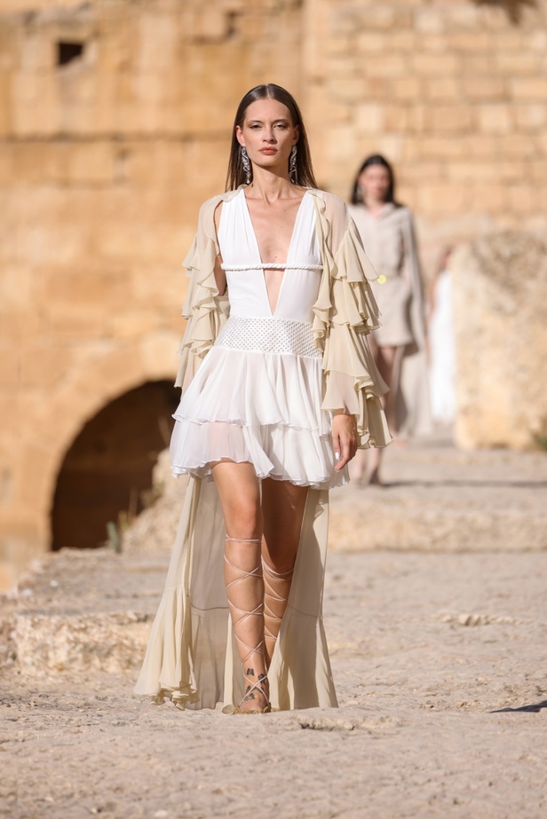 مجموعة أزياء دار جورج حبيقة الجاهزة لربيع وصيف 2024