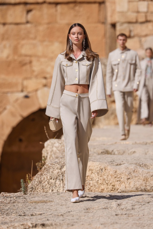 مجموعة أزياء دار جورج حبيقة الجاهزة لربيع وصيف 2024