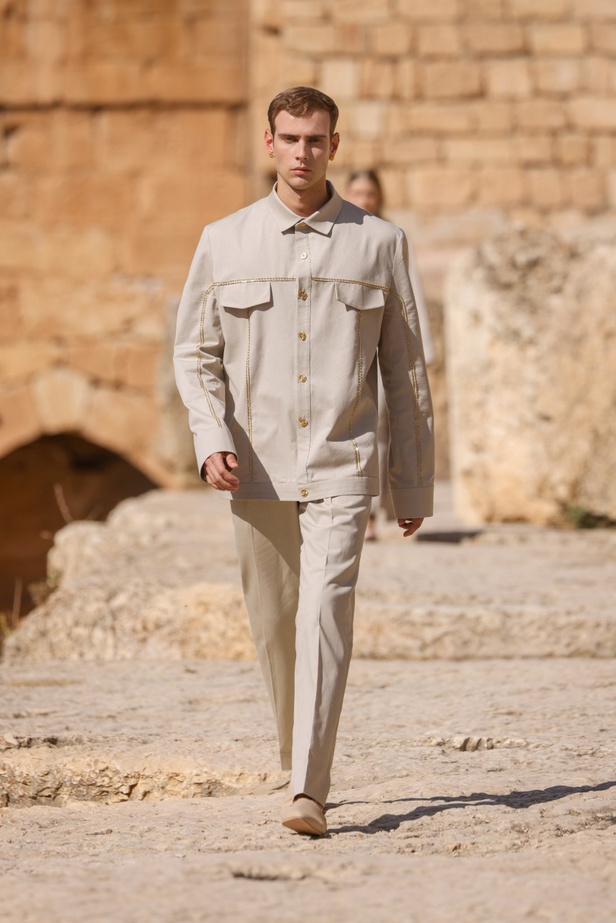 مجموعة أزياء دار جورج حبيقة الجاهزة لربيع وصيف 2024