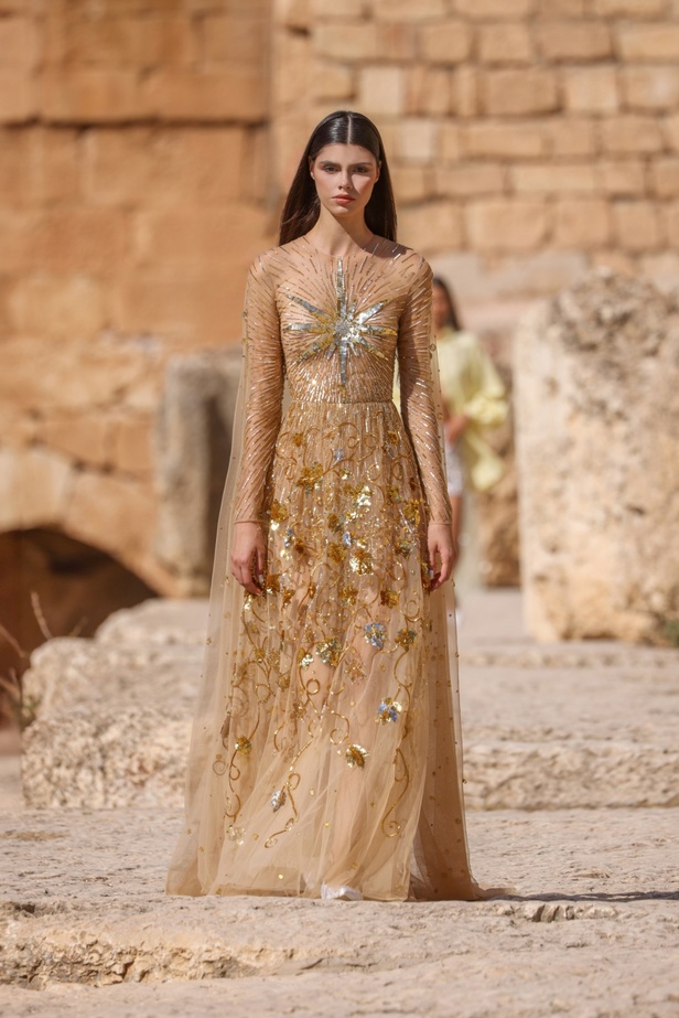 مجموعة أزياء دار جورج حبيقة الجاهزة لربيع وصيف 2024