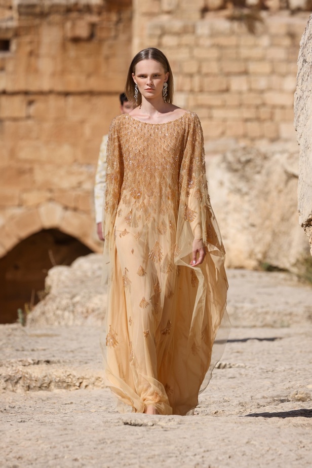 مجموعة أزياء دار جورج حبيقة الجاهزة لربيع وصيف 2024