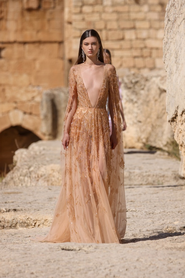 مجموعة أزياء دار جورج حبيقة الجاهزة لربيع وصيف 2024