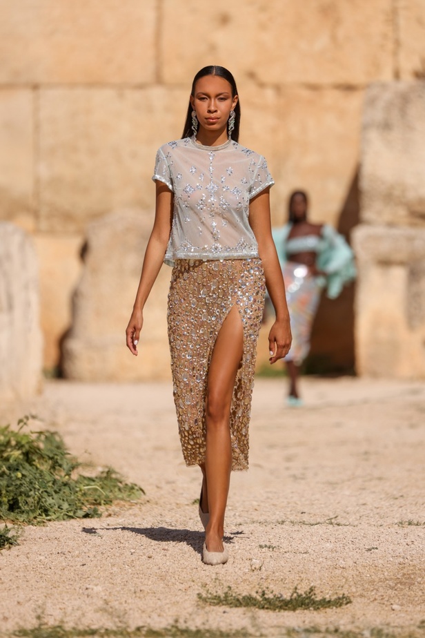 مجموعة أزياء دار جورج حبيقة الجاهزة لربيع وصيف 2024