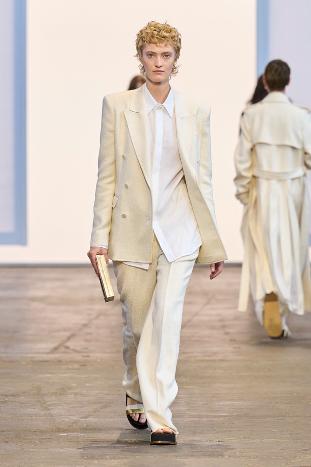 مجموعة Gabriela Hearst لربيع وصيف 2024