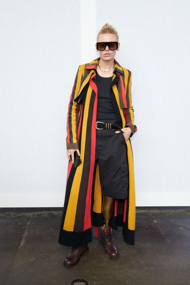 مجموعة Gabriela Hearst لربيع وصيف 2024... بساطة التصاميم تجتمع بحرفية عالية فاخرة ومستدامة