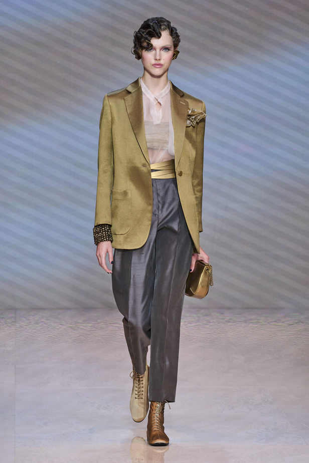 مجموعة Giorgio Armani لربيع وصيف 2024