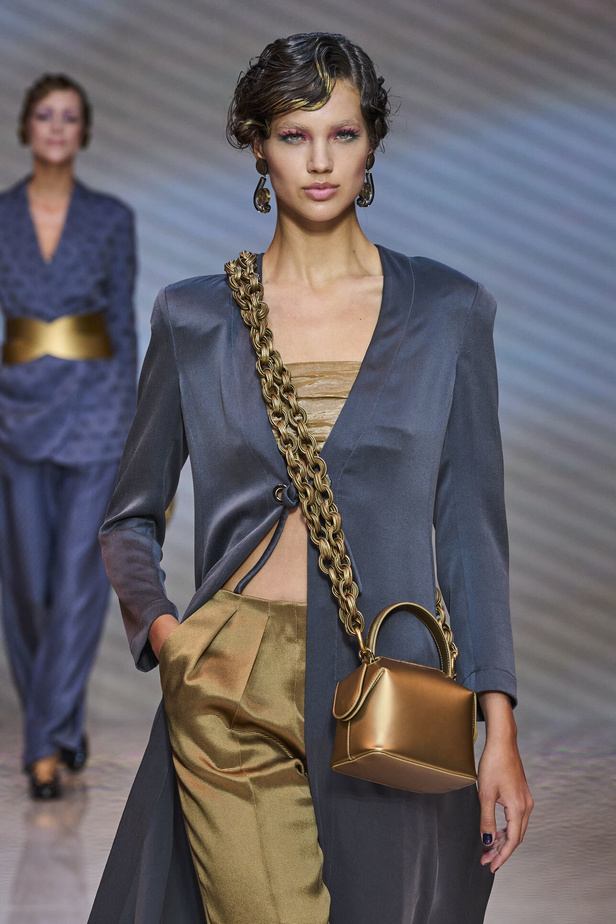 مجموعة Giorgio Armani لربيع وصيف 2024